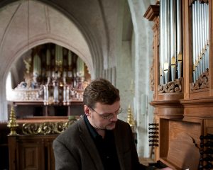 Sietze de Vries geeft een online concert in de Sionskerk van Terschuur