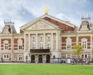 Concertgebouw Amsterdam kerstavonddienst met muziek en het kerstverhaal