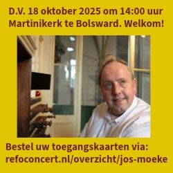 Organist Jos Moeke in de Martinikerk te Bolsward